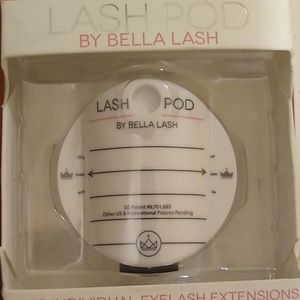 Lash pod